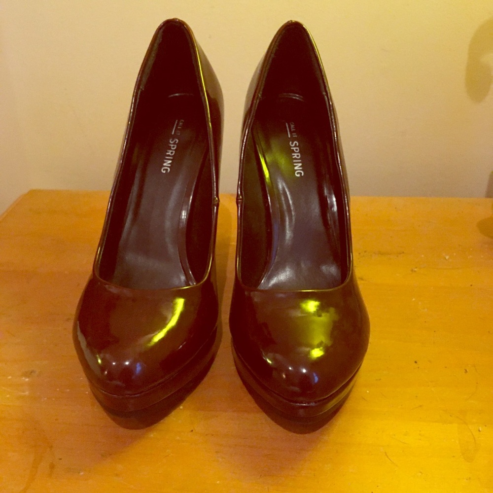 COPY - Brown pump